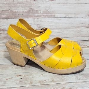 Lotta From Stockholm Yellow Leather Clogs 9
